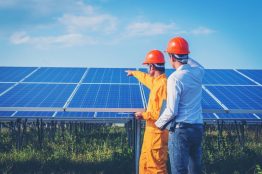 Заказать Монтажні роботи для приватних сонячних електростанцій 